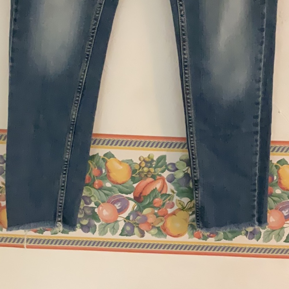Banana Republic Mid Rise Girlfriend Jeans, Size 0/25, Medium Blue - Picture 10 of 10